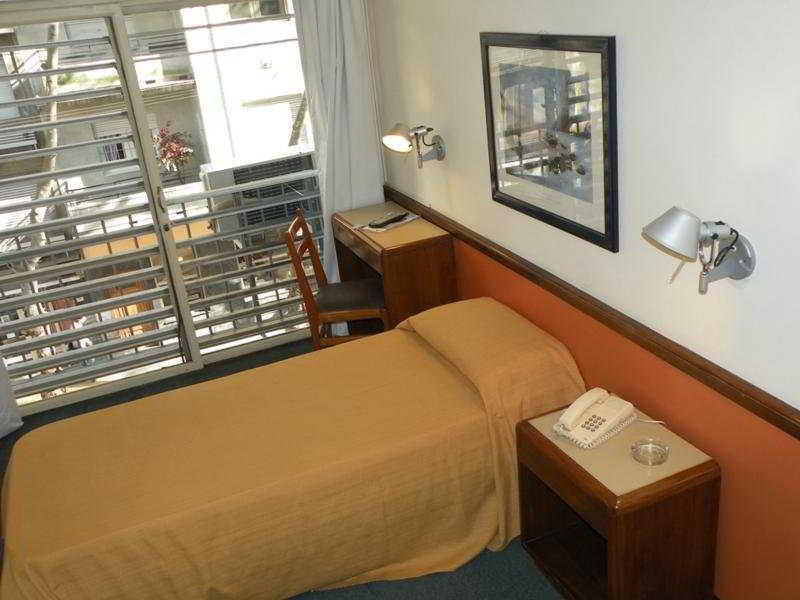 Austral Hotel Montevideu Quarto foto